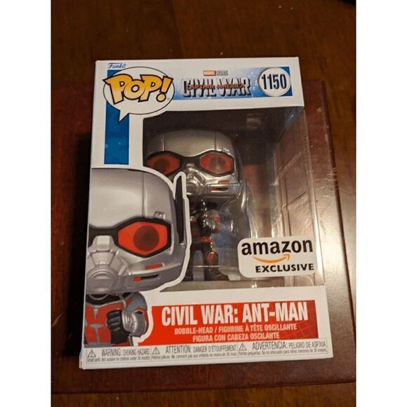 Funko Pop! Marvel: Captain America: Civil War Build A Scene - Ant-Man - Picture 2 of 7